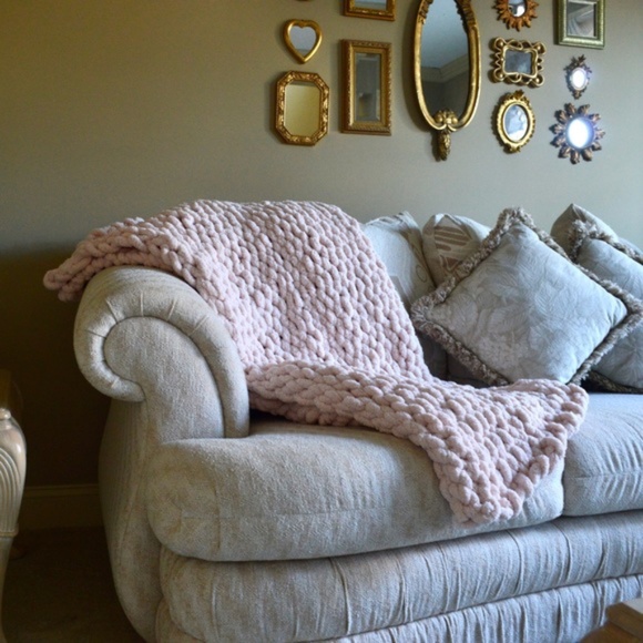 Other - CUSTOM ORDERS ONLY!! HANDMADE CHUNKY BLANKET